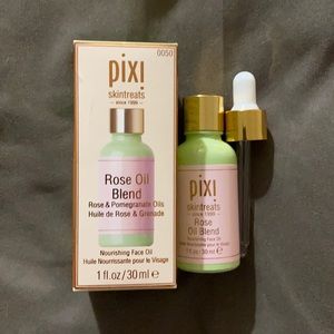 Pixi skintreats Rose Oil Blend NEW in box! 30ml